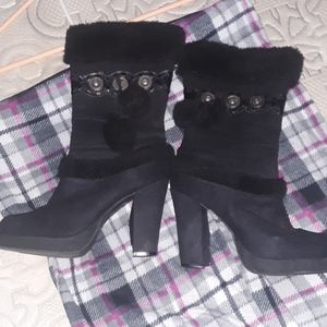 Heeld Boots with furr